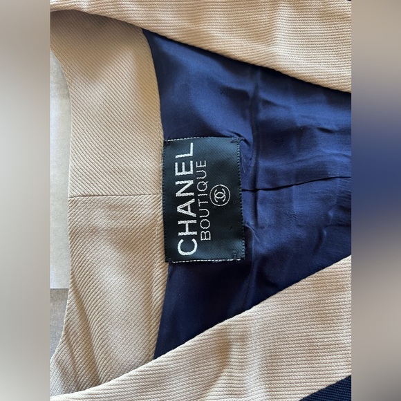 CHANEL Boutique Vintage Blazer & Skirt Set, Navy Blue - Picture 10 of 16